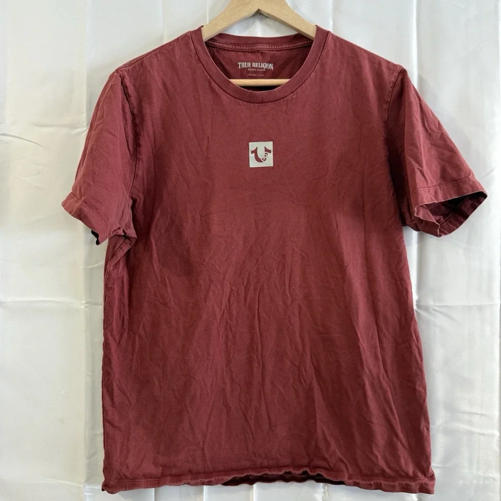 True Religion Men's T-Shirt Size Large Color White Burgundy Red‎ Icon Logos